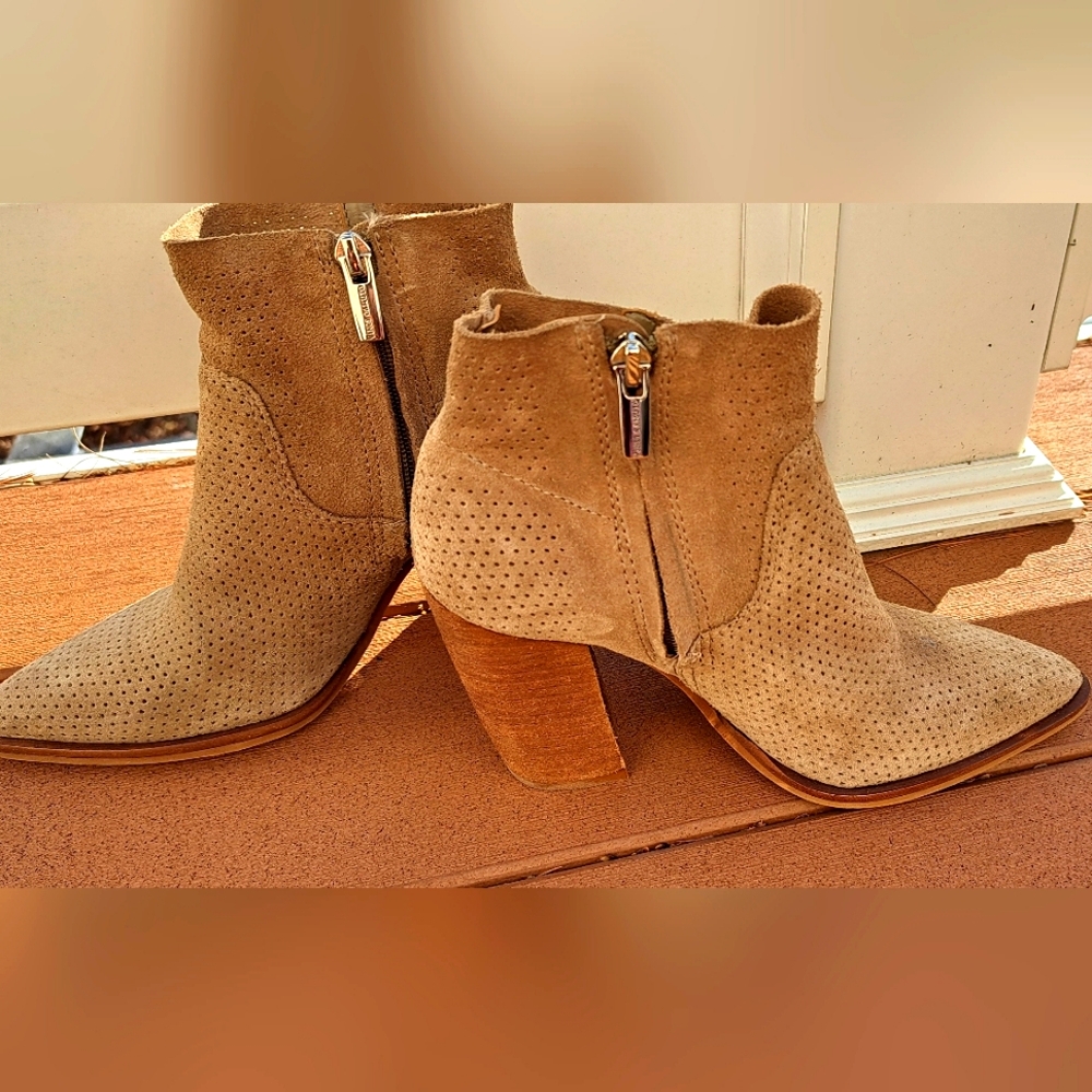 Vince Camuto Heel Booties